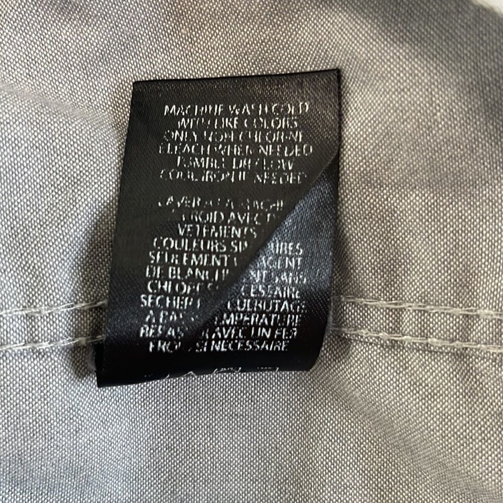 Dravus button up shirt.  Grey.  Size Large. - Picture 6 of 6